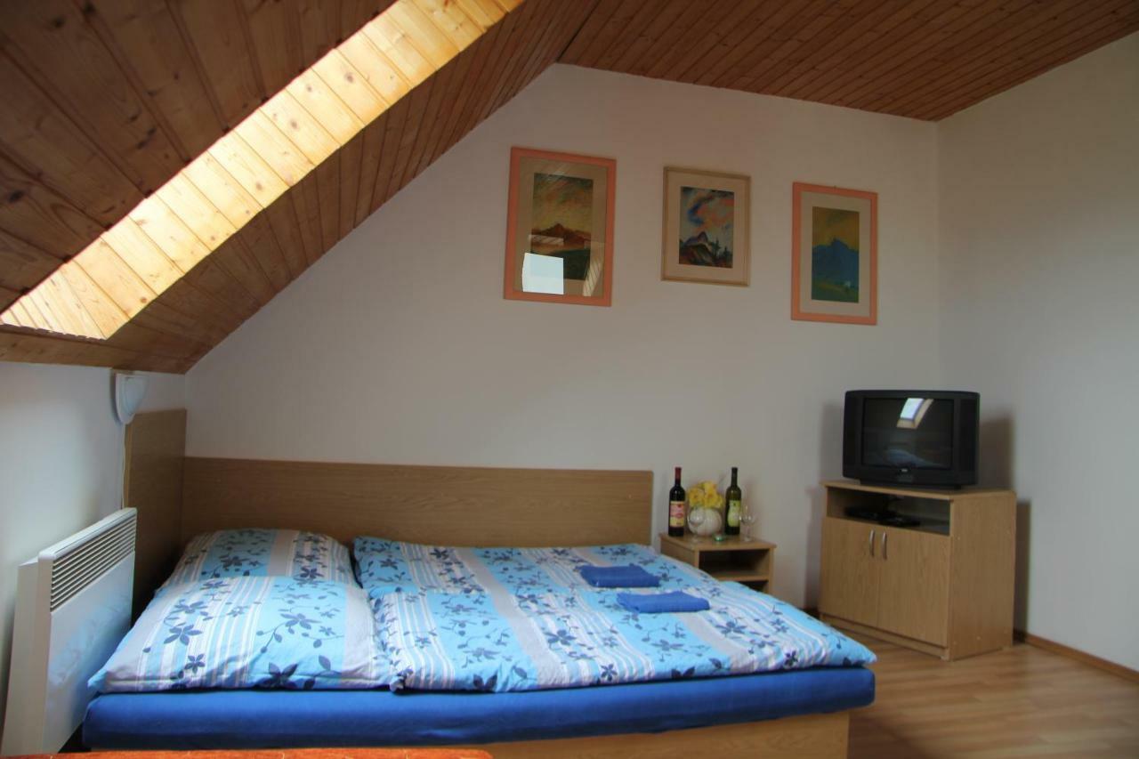 Penzion Brejk Liptovske Sliace エクステリア 写真