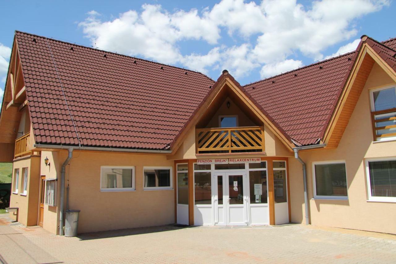 Penzion Brejk Liptovske Sliace エクステリア 写真